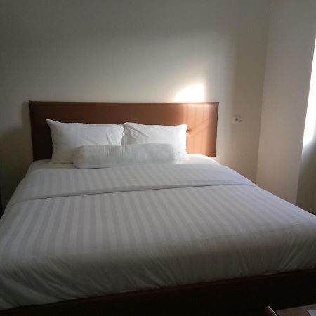 Clean & Comfort Homestay Ambon Buitenkant foto