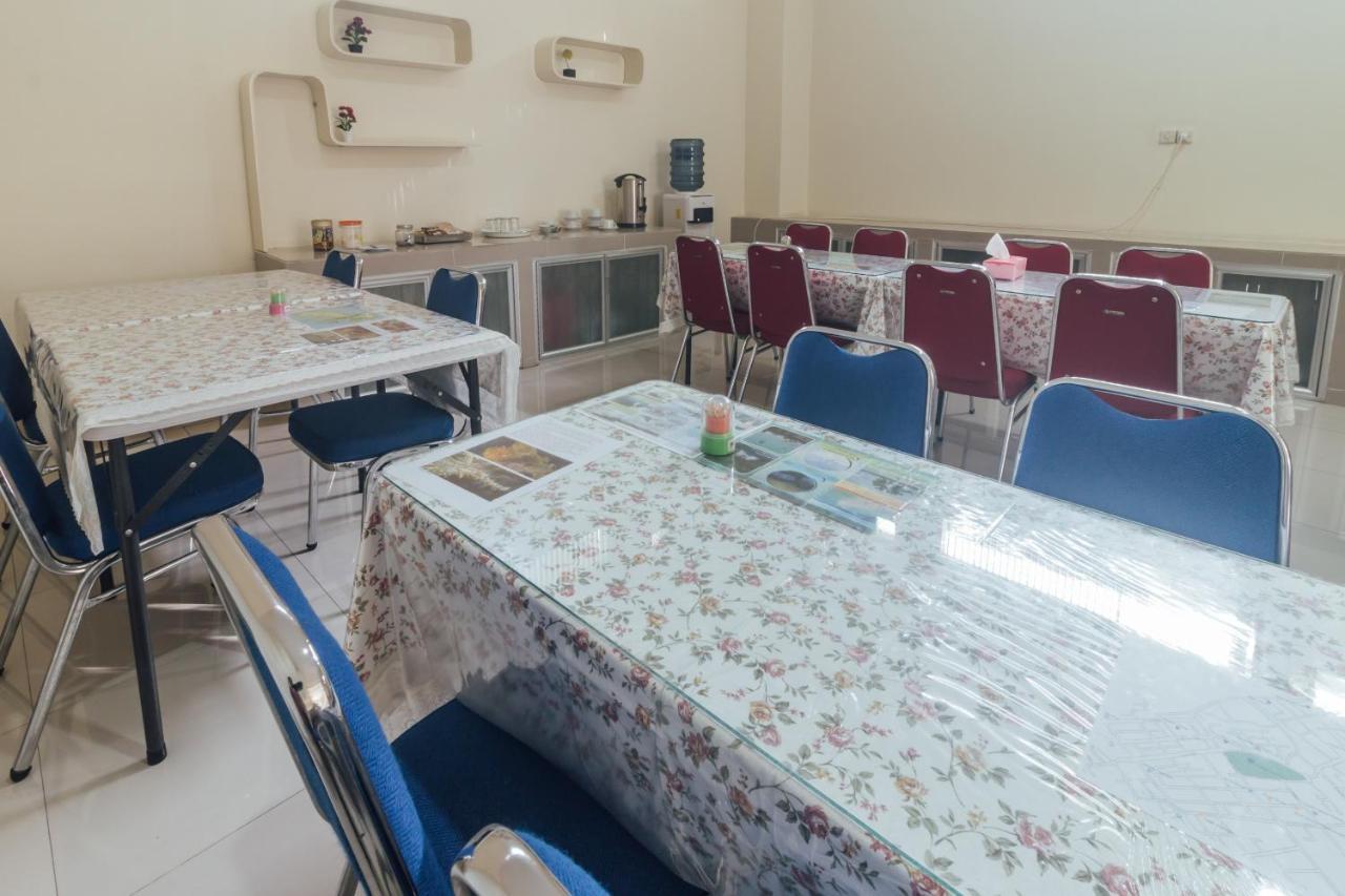 Clean & Comfort Homestay Ambon Buitenkant foto