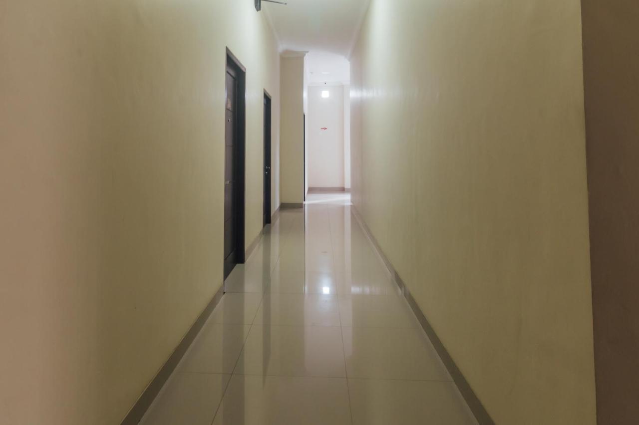 Clean & Comfort Homestay Ambon Buitenkant foto
