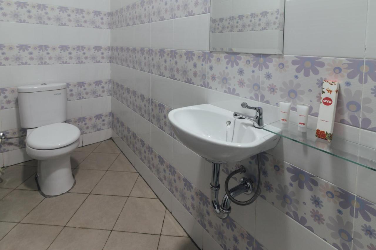 Clean & Comfort Homestay Ambon Buitenkant foto