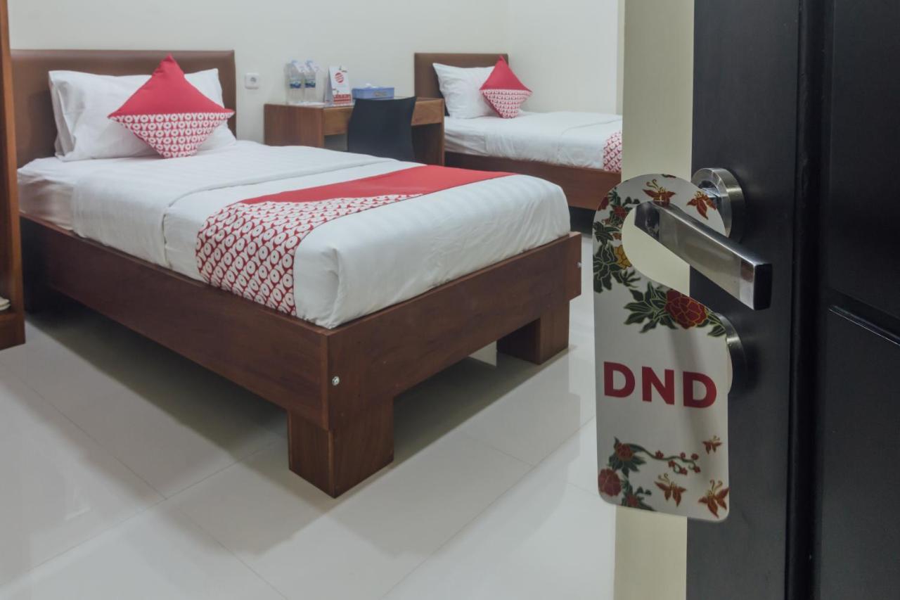 Clean & Comfort Homestay Ambon Buitenkant foto
