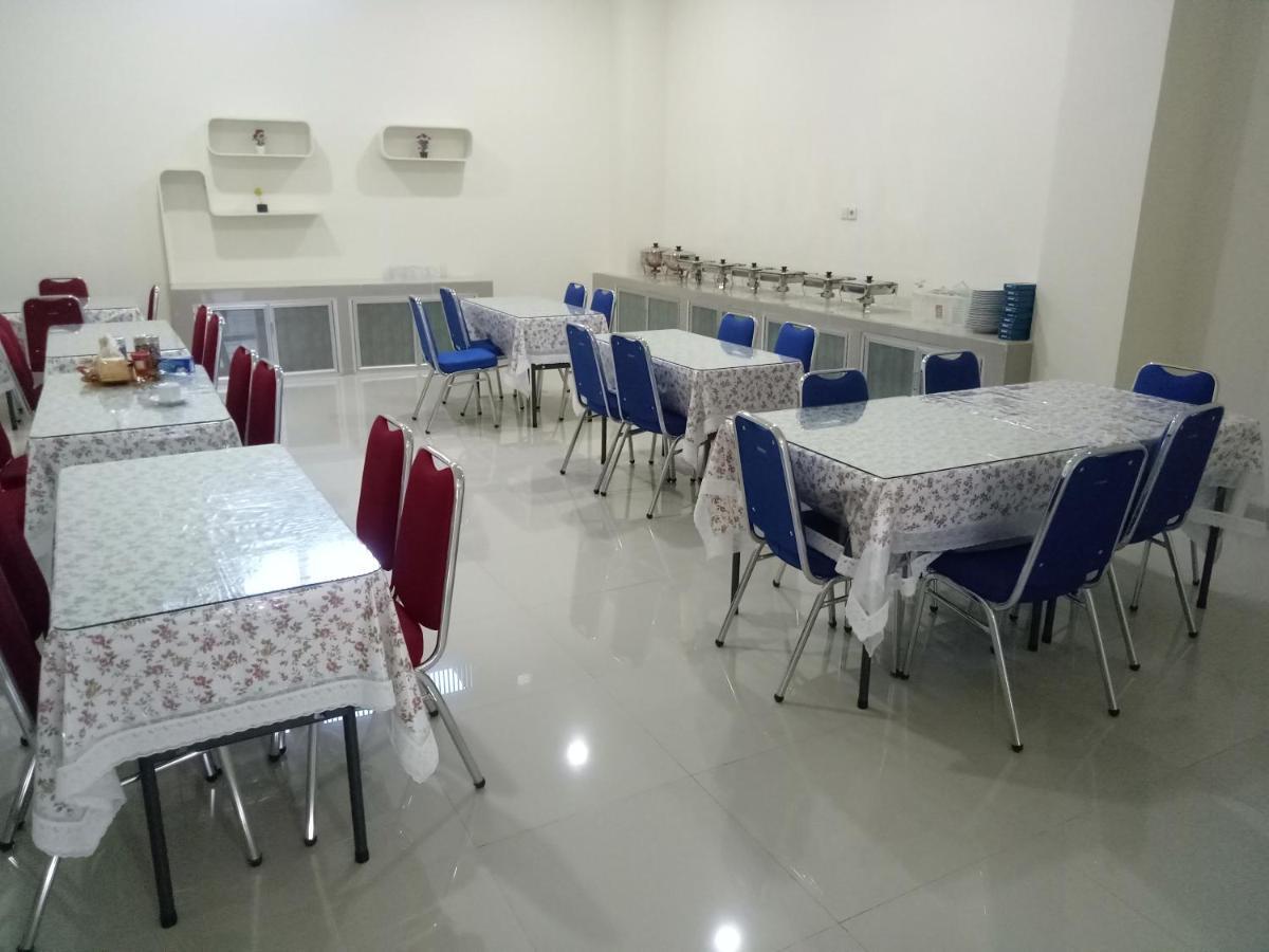 Clean & Comfort Homestay Ambon Buitenkant foto