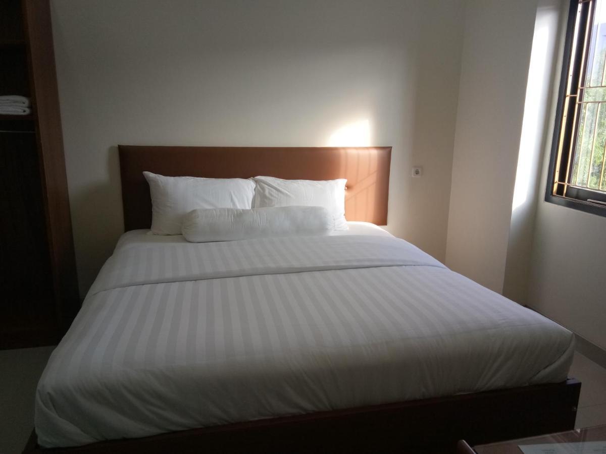 Clean & Comfort Homestay Ambon Buitenkant foto